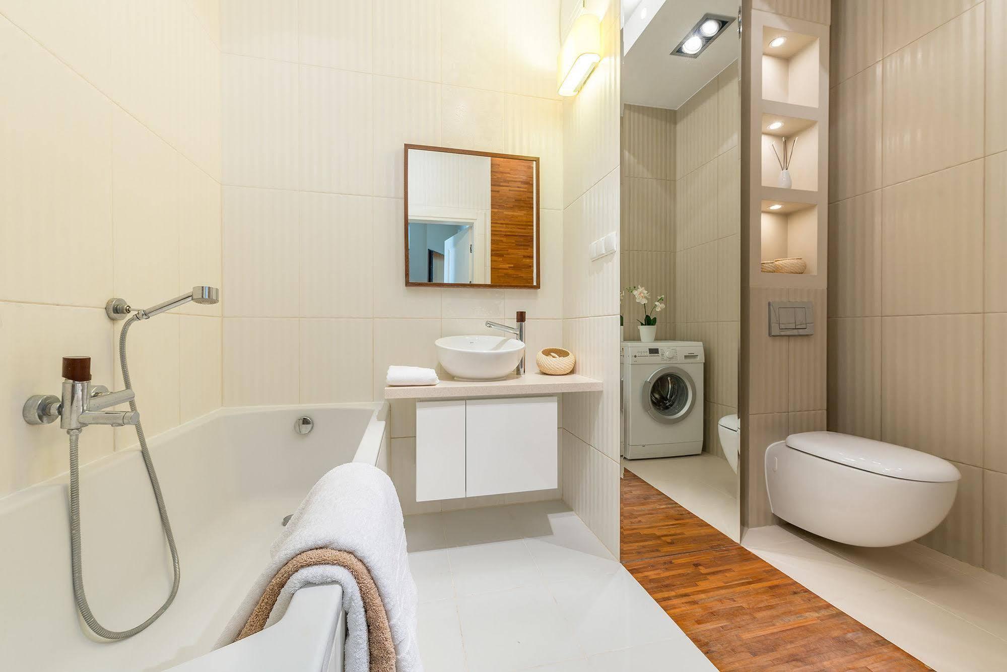 Wilanow Luxury Serviced Lägenhet *